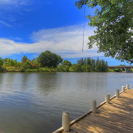 Nrma Bairnsdale Riverside Holiday Park Bagian luar foto