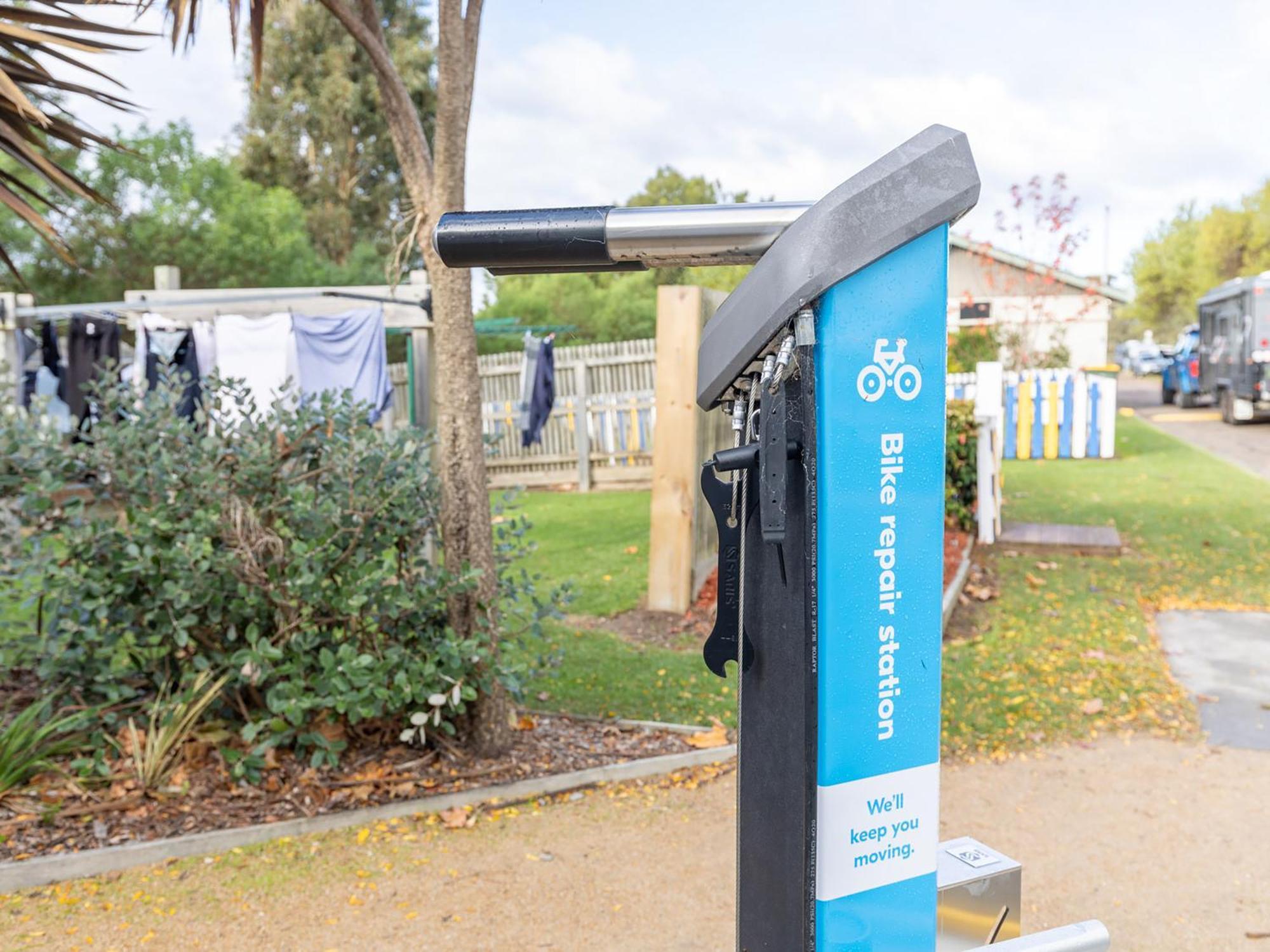 Nrma Bairnsdale Riverside Holiday Park Bagian luar foto