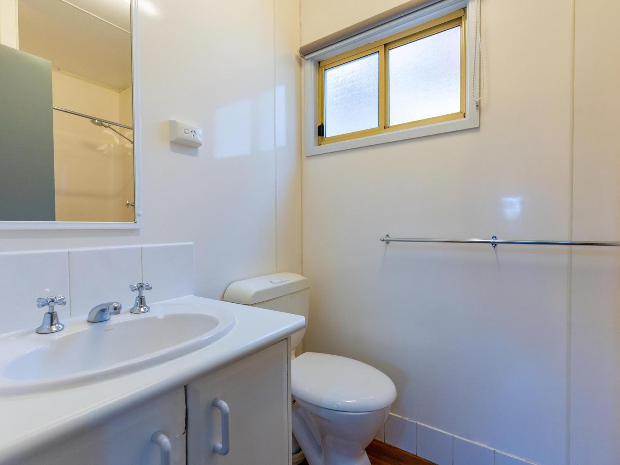 Nrma Bairnsdale Riverside Holiday Park Ruang foto