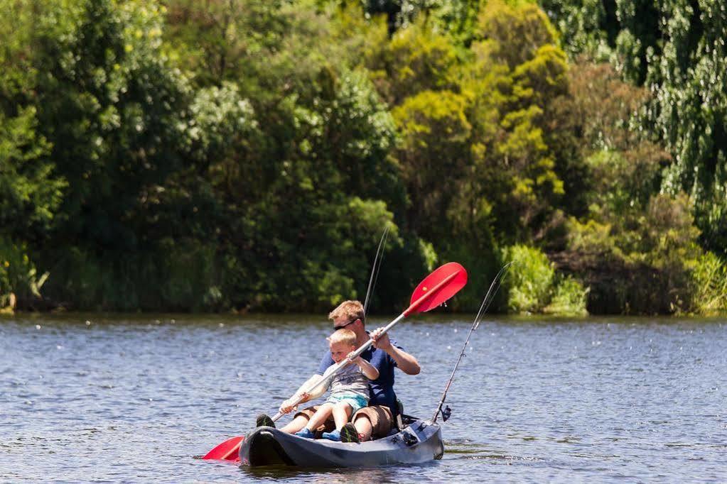 Nrma Bairnsdale Riverside Holiday Park Bagian luar foto