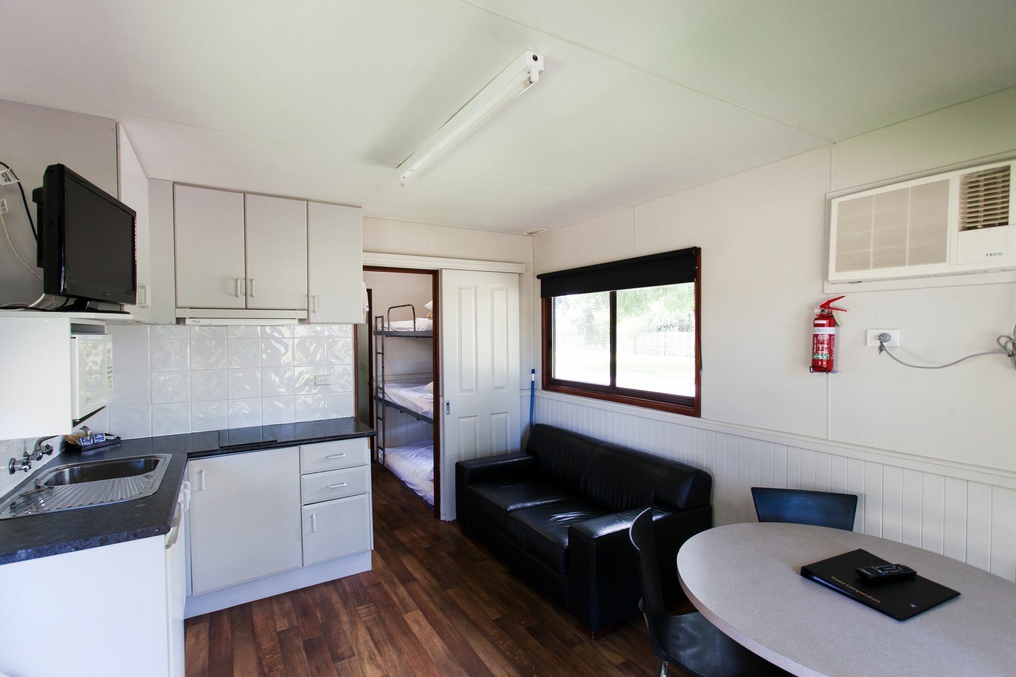 Nrma Bairnsdale Riverside Holiday Park Bagian luar foto